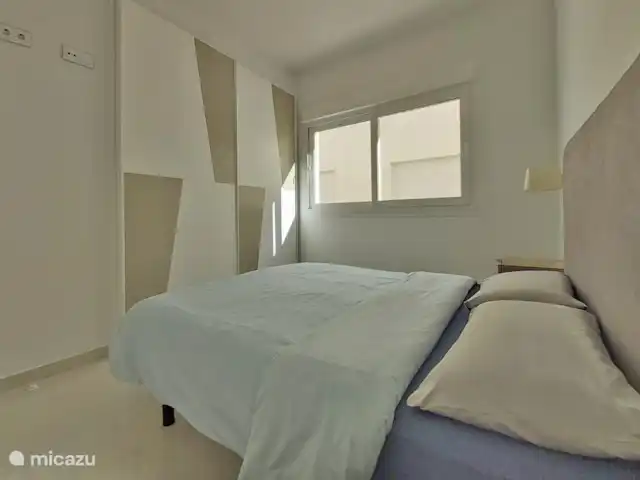Amay 880 No.30 Torrevieja en España, Costa Blanca, Torrevieja - apartamento El dormitorio 2 también tiene su propio armario.