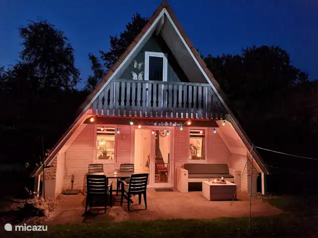 Ambiente y desmontaje en el parque de vacaciones en Países Bajos, Overijssel, Gramsbergen - casa vacacional También por la noche hay mucho ambiente.