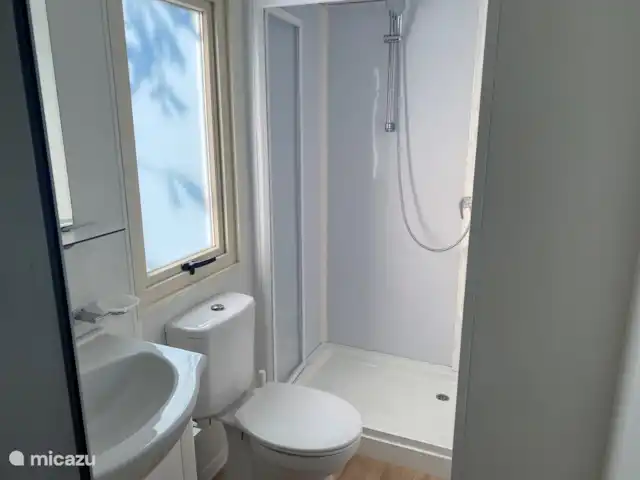 Chalet 6 personnes | Camping Rivière | Italie, Ligurie, Ameglia - chalet Salle de bains