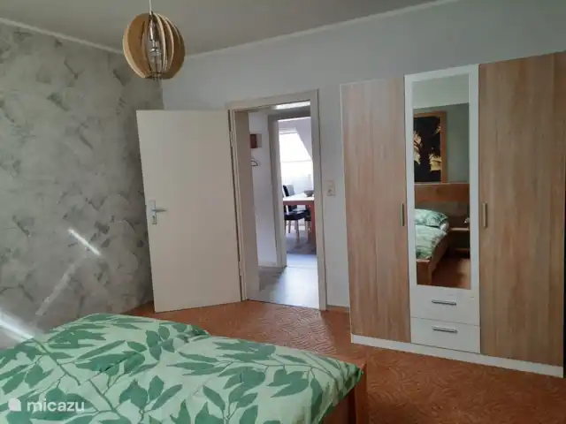 Apartamento B en Biersdorf am See en Alemania, Eifel, Biersdorf - apartamento dormitorio