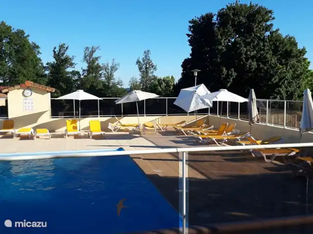 Tinkers Bell en Francia, Charente, Écuras - casa vacacional Acceso diario ilimitado hasta las 20:00 horas y en temporada alta hasta las 22:00 horas.