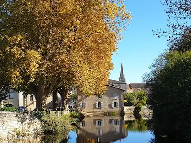 Tinkers Bell en Francia, Charente, Écuras - casa vacacional Cuadro rústico.