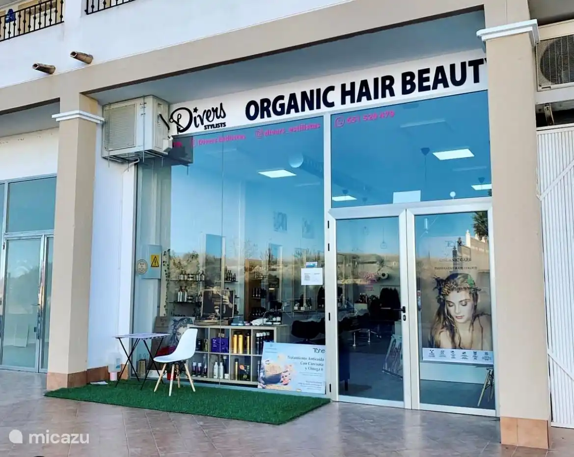 Kapper op het domein, op wandelafstand. Ik ben fan :-) !