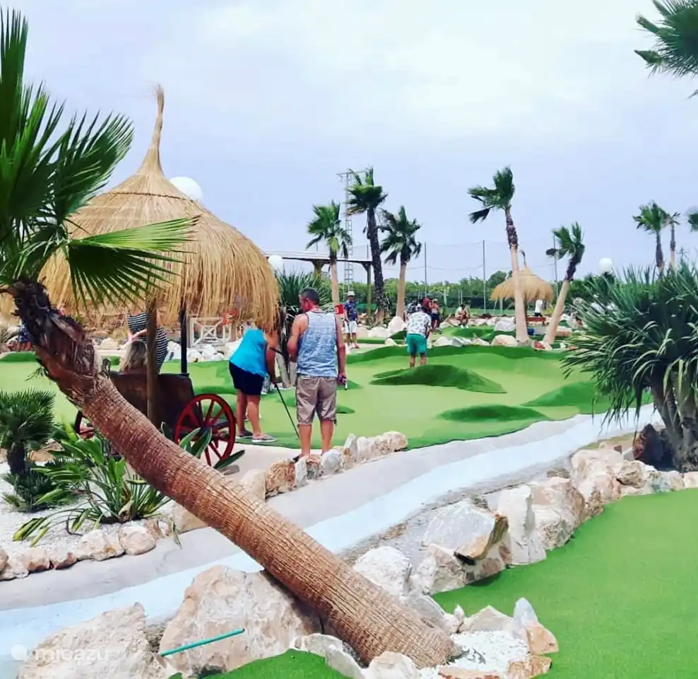 Minigolf Greenlands - Los Montesinos 