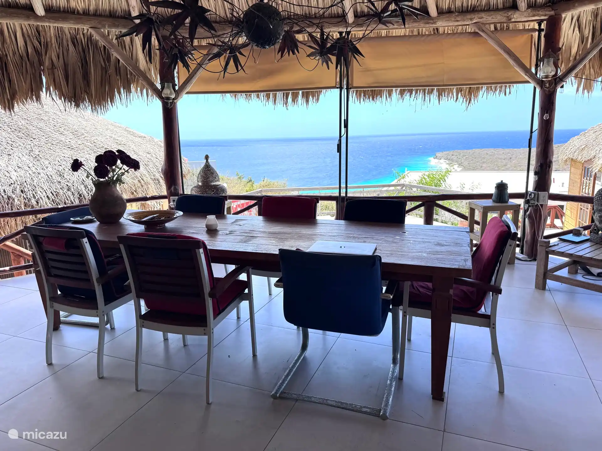 Lovely dining table with a view of Playa Largu
