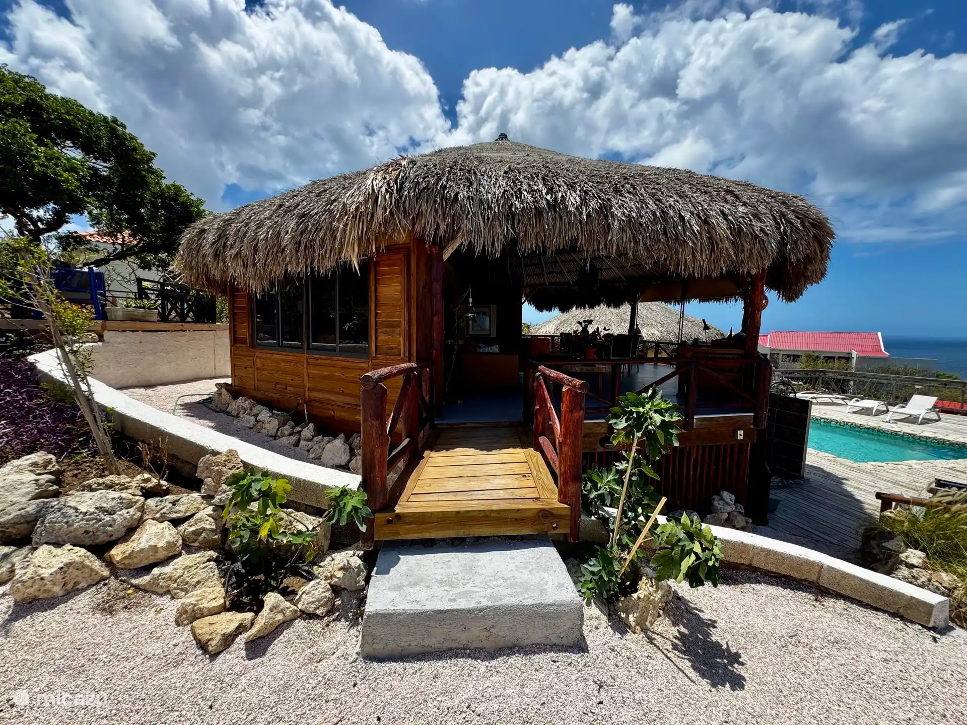 Large palape with bridge to beautiful view terraces