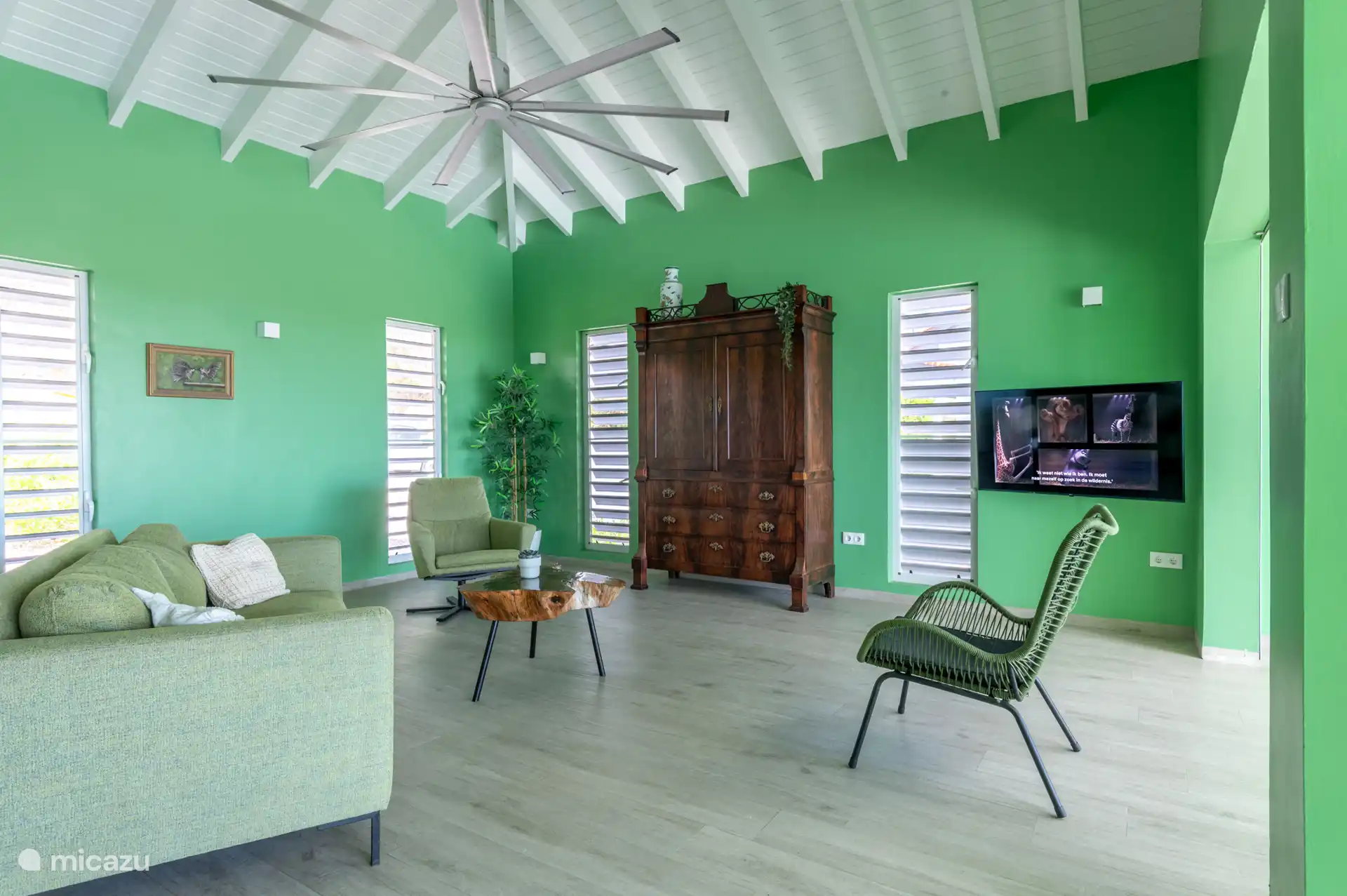 Blick auf das Wohnzimmer 2