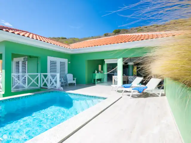 Kas Berdè *Nouvellement construit* | Curaçao, Banda Abou (ouest), Fontein - villa Vue d’ensemble à la piscine