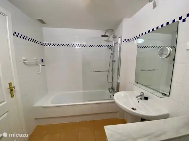 Torreblanca | Espagne, Costa del Sol, Fuengirola - appartement Grande salle de bain