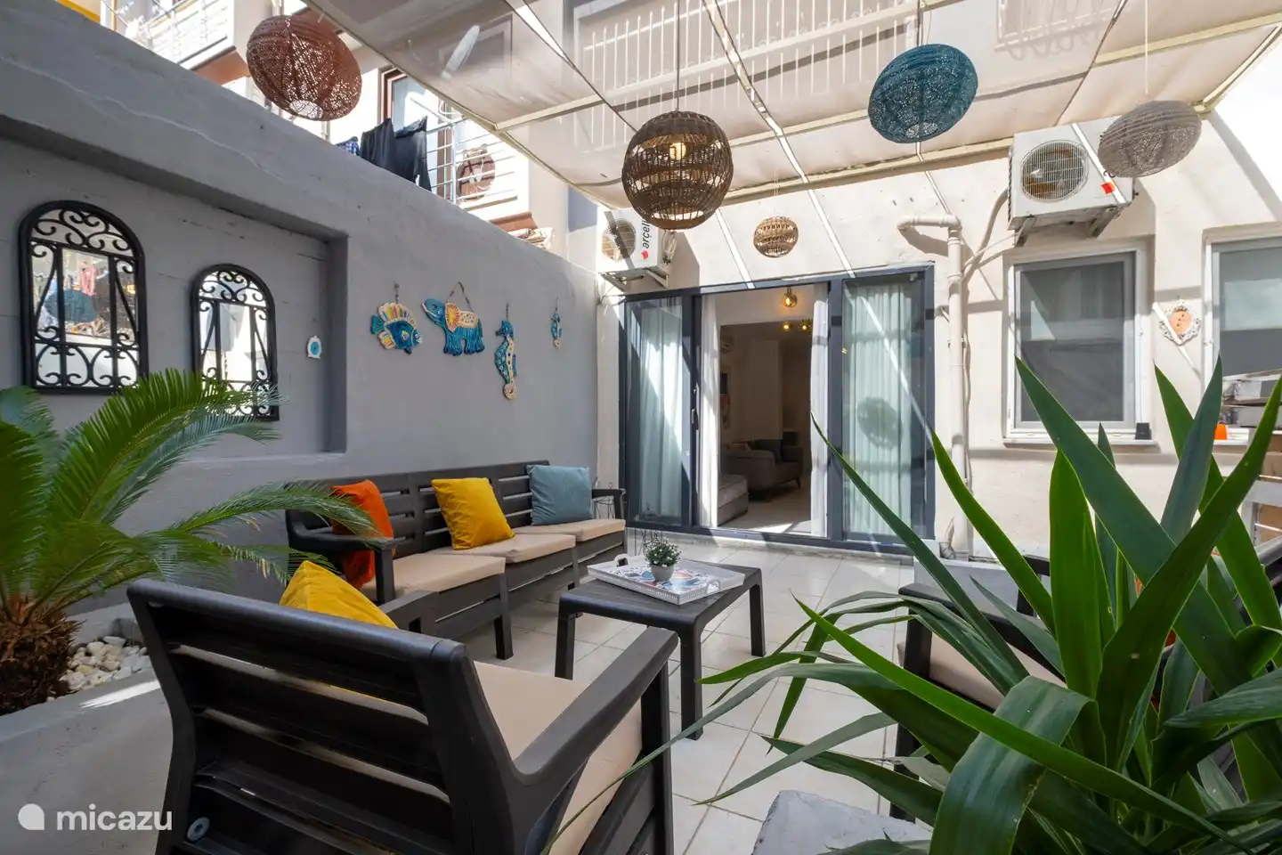 Ezgi's Apartment mit privatem Garten in Marmaris, kurz- und langfristiger Aufenthalt, komplett eingerichtete Ferienwohnung. Monatliche und tägliche Ferienwohnung, ganze Wohnung