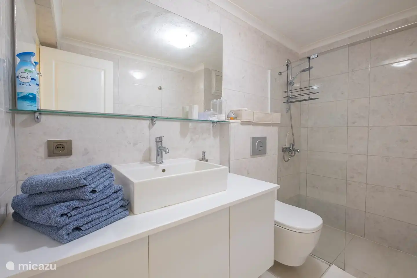 Ezgi's Apartment mit privatem Garten in Marmaris, kurz- und langfristiger Aufenthalt, komplett eingerichtete Ferienwohnung. Monatliche und tägliche Ferienwohnung, ganze Wohnung