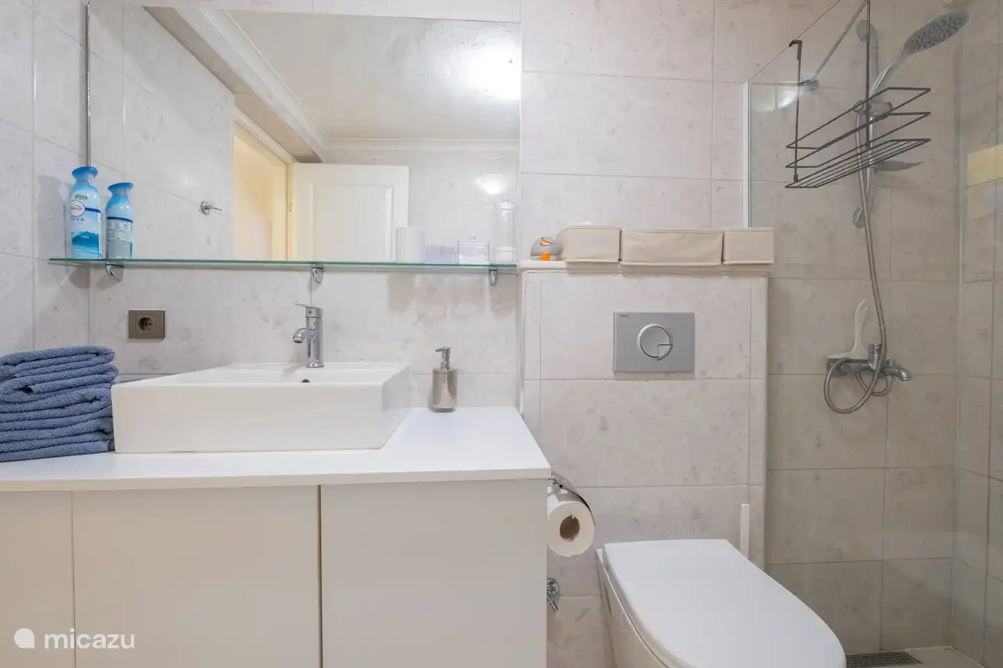 Ezgi's Apartment mit privatem Garten in Marmaris, kurz- und langfristiger Aufenthalt, komplett eingerichtete Ferienwohnung. Monatliche und tägliche Ferienwohnung, ganze Wohnung