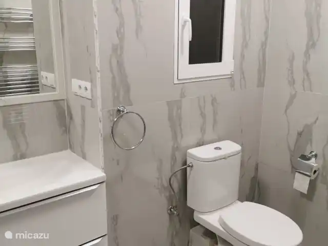 apartamento en España, Costa Dorada, Mont-Roig del Camp – El sueño baño nuevo muy amplio