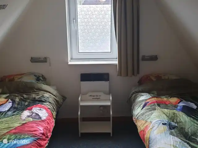 Maison de vacances confortable 't Gramsbergje | Pays-Bas, Overijssel, Gramsbergen - maison de vacances La plus petite des 2 chambres au 1er étage offre tout de même beaucoup d'espace. Un grand placard est disponible sur le palier. Les lits sont faciles à rapprocher.