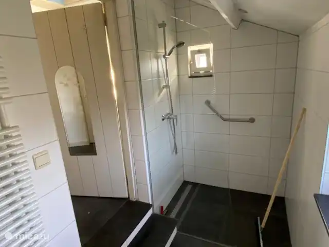 casa rural / cabaña en Países Bajos, Zelanda, IJzendijke – Malpertus baño
