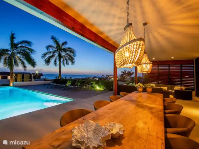 villa huren in Curaçao, Banda Ariba (oost), Jan Thiel – Villa Palmaris U krijgt er elke dag de prachtige zonsondergang bij.