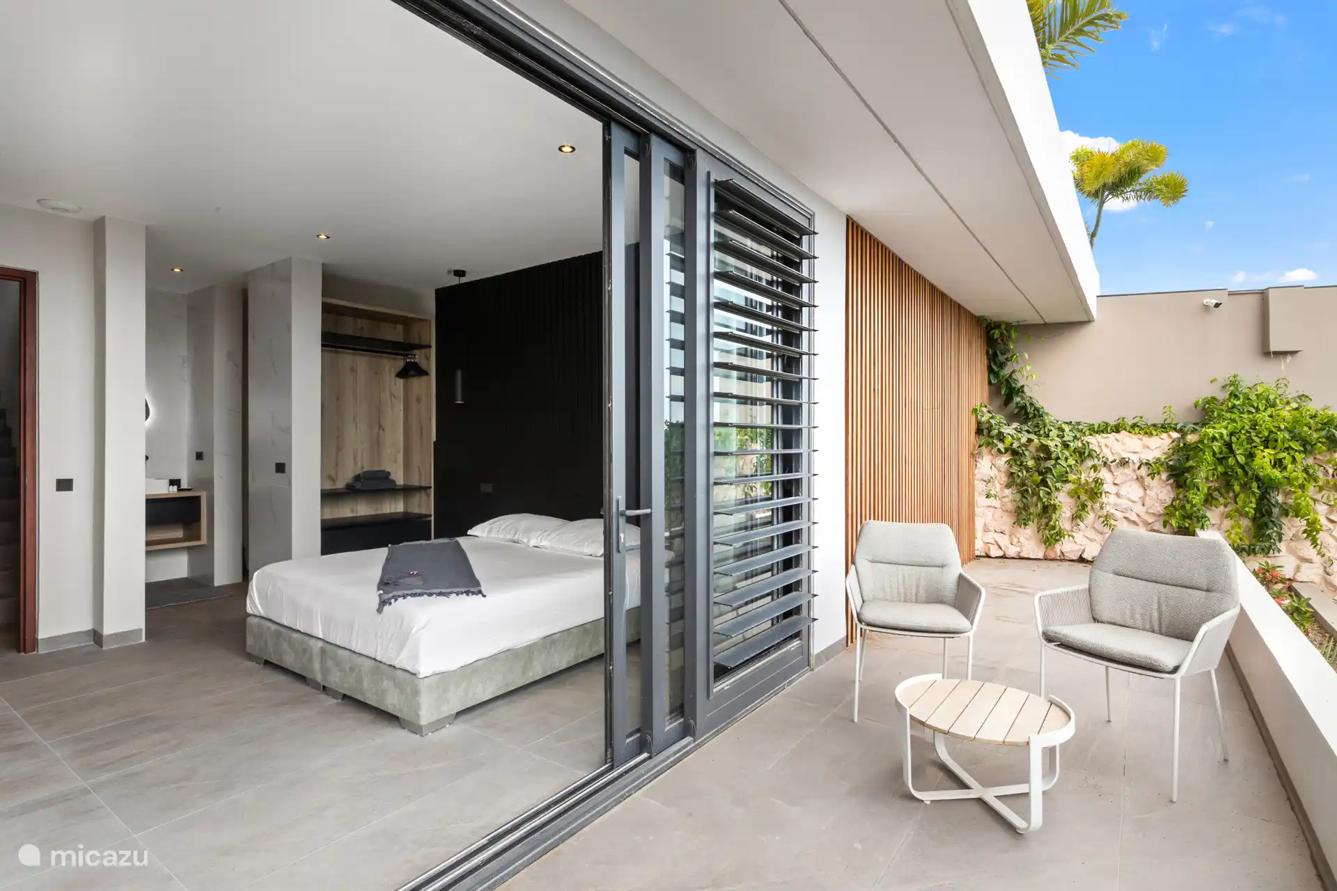 Schlafzimmer 4 mit Balkon! 