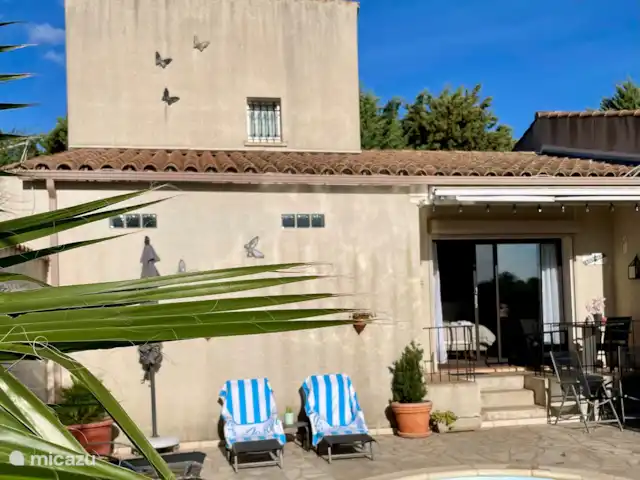 Location de Vacances France, Hérault, Oupia, chambres d'hôtes - Marie Jean Chambre d'hotes Du Jardin entrée à la chambre du Jardin