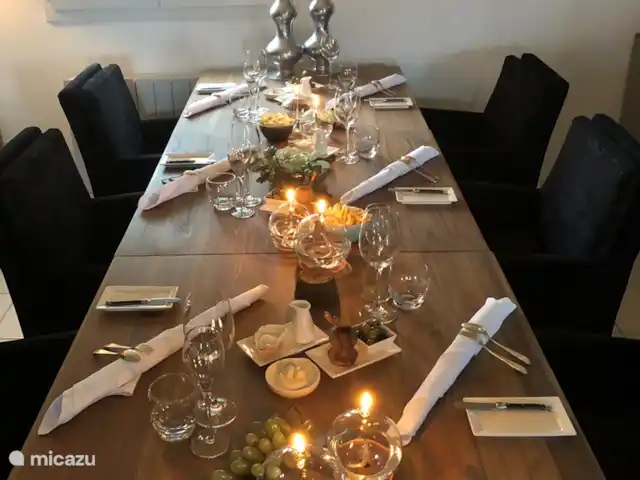 Location de Vacances France, Hérault, Oupia, chambres d'hôtes - Marie Jean Chambre d'hotes Du Jardin Table d'hôtes pour un dîner culinaire