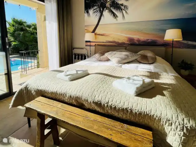 Location de Vacances France, Hérault, Oupia, chambres d'hôtes - Marie Jean Chambre d'hotes Du Jardin Rêver entre les draps crépitants