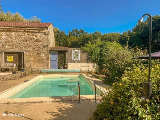 Casa vacacional Francia, Dordoña, Sauveterre-la-Lémance - casa rural Soleil con piscina privada