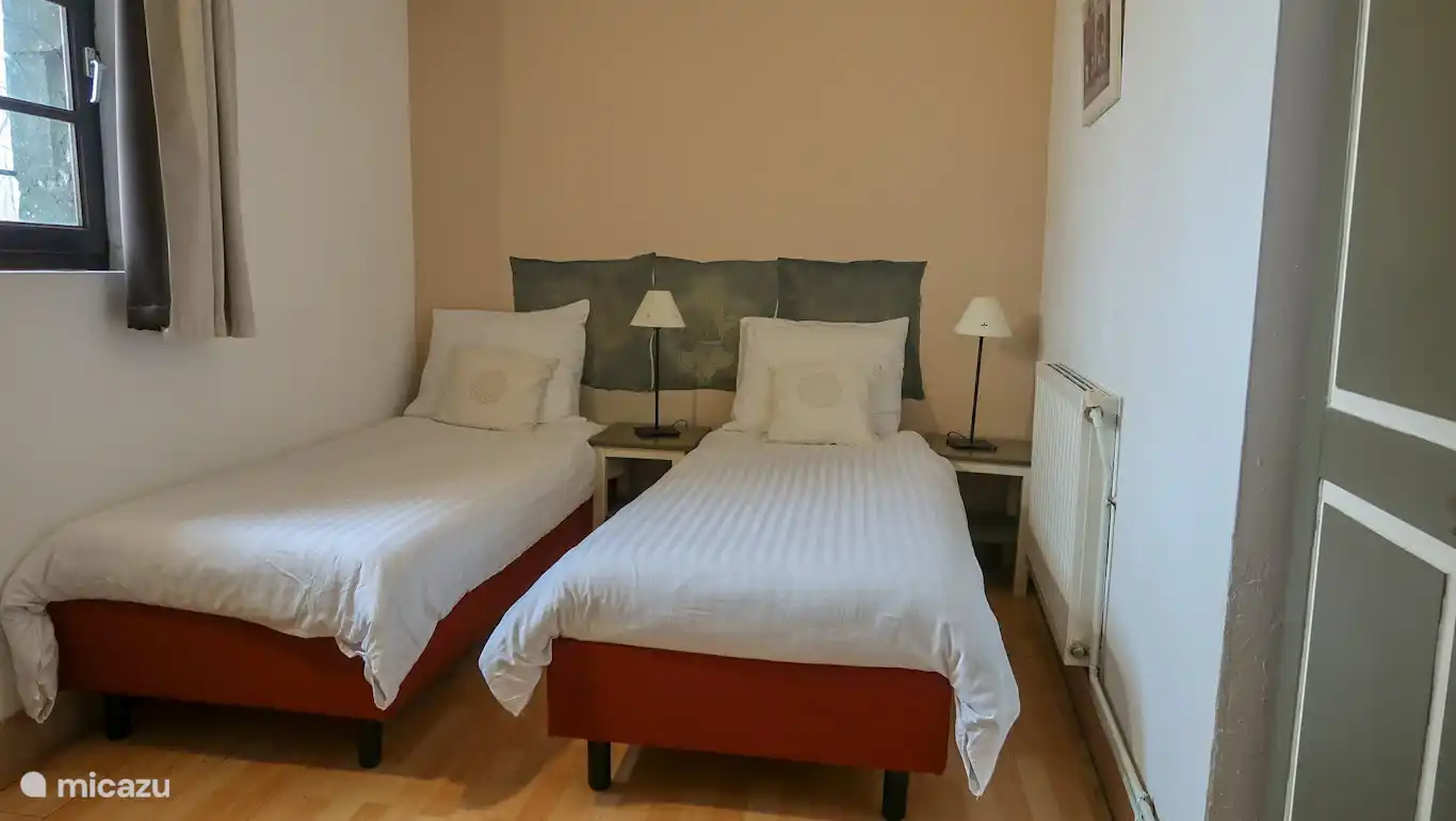 2. Schlafzimmer. Betten 2 x 2m um 0,80. Betten können zusammen gestellt werden.