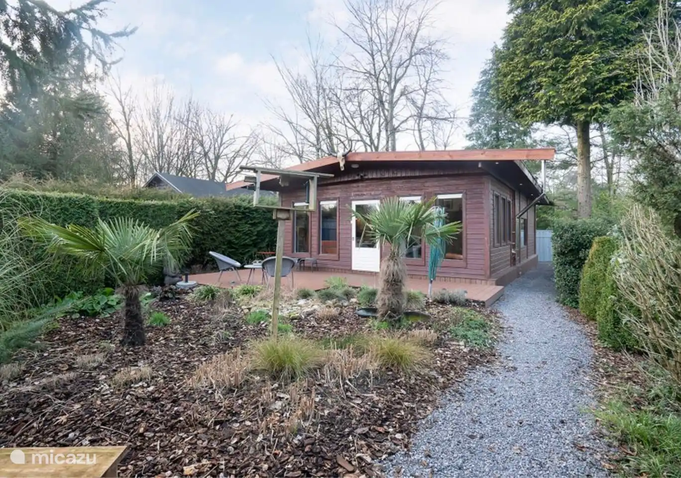 Rent log house in BaarleNassau, North Brabant. Micazu