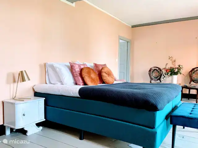 Château de la Combe huren in Frankrijk, Allier, La Celle - landhuis / kasteel Suite du Jardin met super comfortabel kingsize hotelbed