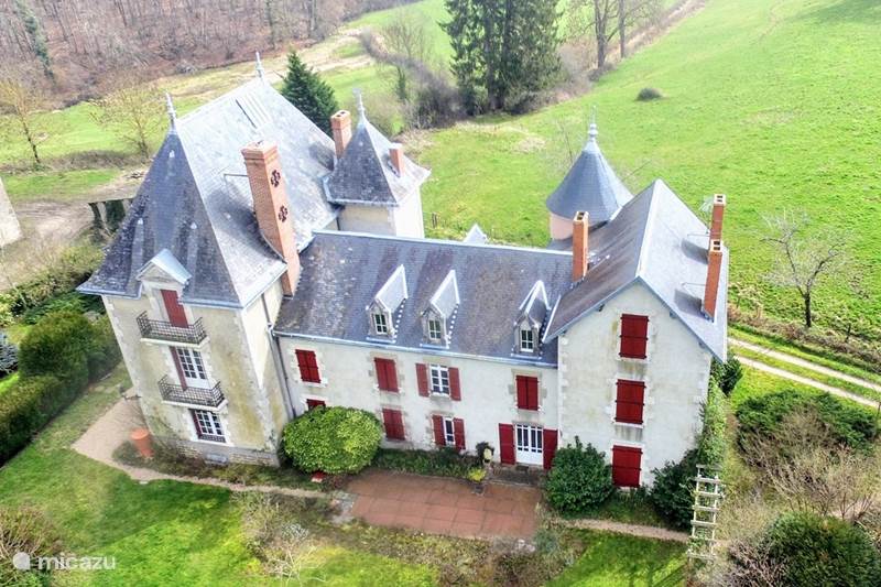 Vacation rental France, Allier, La Celle Manor / Castle Chateau de la Combea