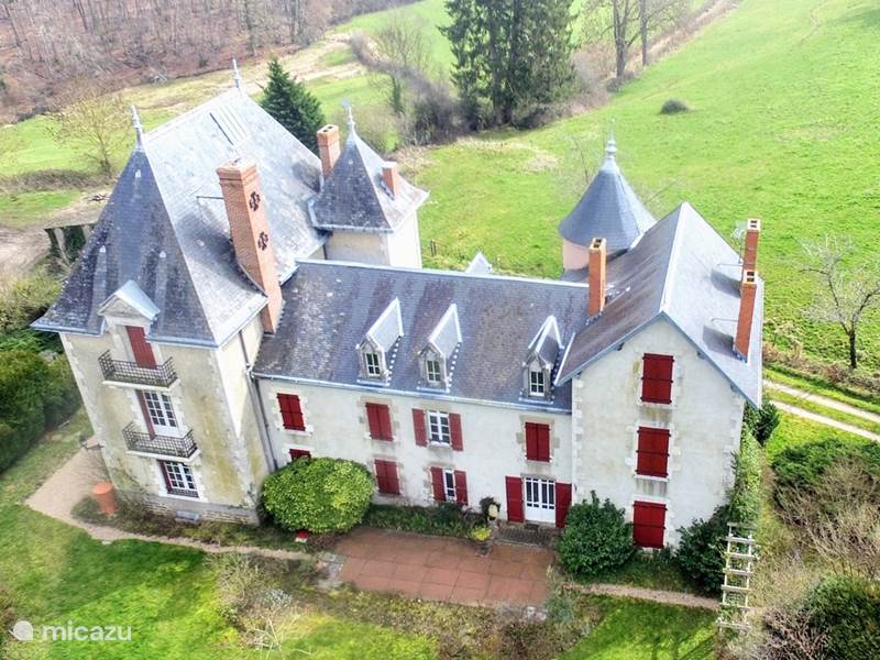 Vakantiehuis Frankrijk, Allier, La Celle Landhuis / Kasteel Château de la Combe