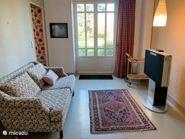 Château de la Combe huren in Frankrijk, Allier, La Celle - landhuis / kasteel Televisie en spelletjeskamer naast de bibliotheek