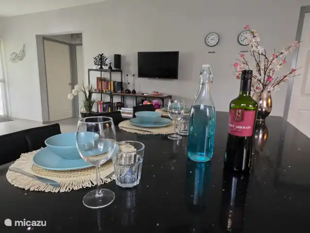 Location de Vacances Curaçao, Curaçao-Centre, Santa Maria, bungalow - Bungalow La Villetta Curaçao Table douillette sur l’île du jet