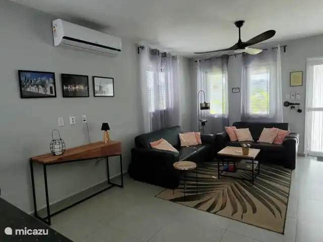 Location de Vacances Curaçao, Curaçao-Centre, Santa Maria, bungalow - Bungalow La Villetta Curaçao Le salon