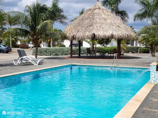 Location de Vacances Curaçao, Curaçao-Centre, Santa Maria, bungalow - Bungalow La Villetta Curaçao La grande piscine pour faire des longueurs