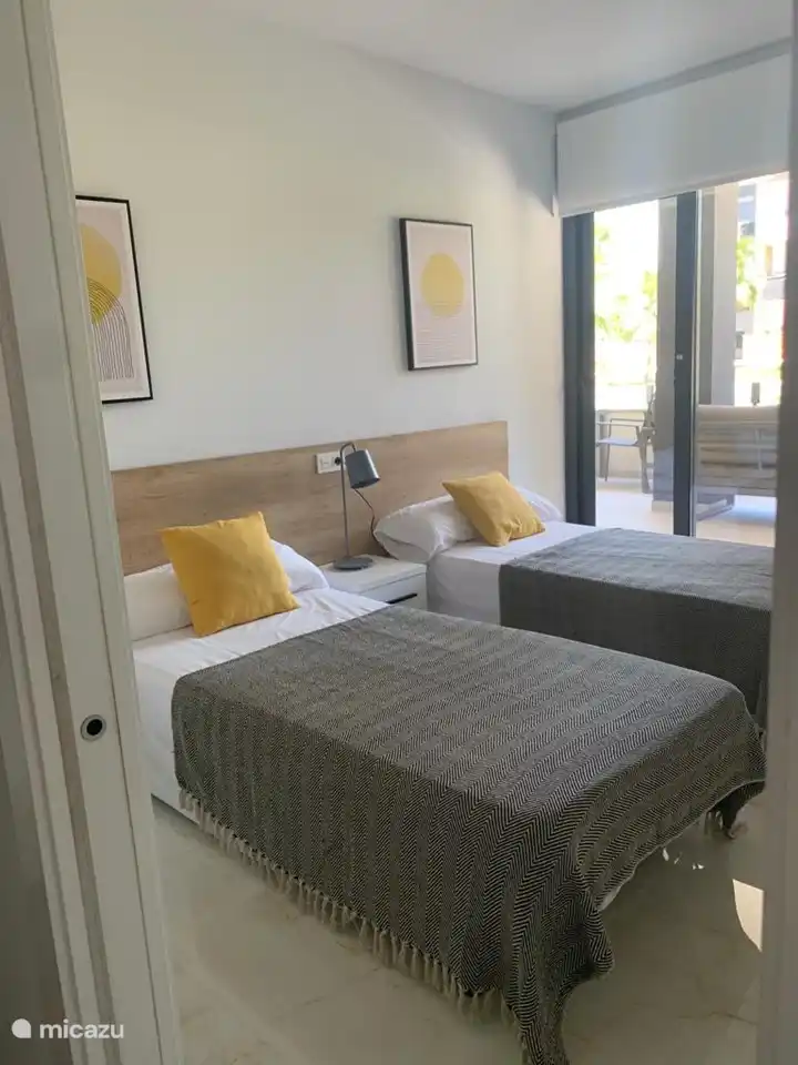 Segundo dormitorio con 2 camas separadas