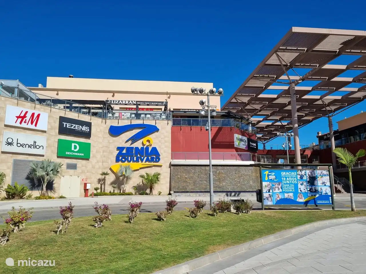 Centro comercial La Zenia, a 8 minutos 