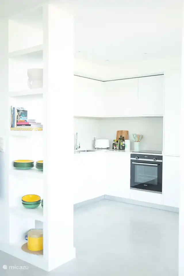 Kitchen with sea view