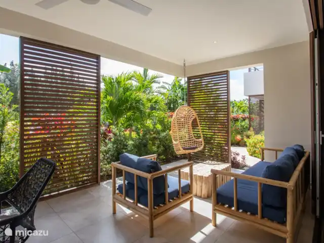 Jan Sofat LUX A09, rez-de-chaussée | Curaçao, Banda Ariba (est), Jan Sofat - appartement Terrasse avec salon confortable
