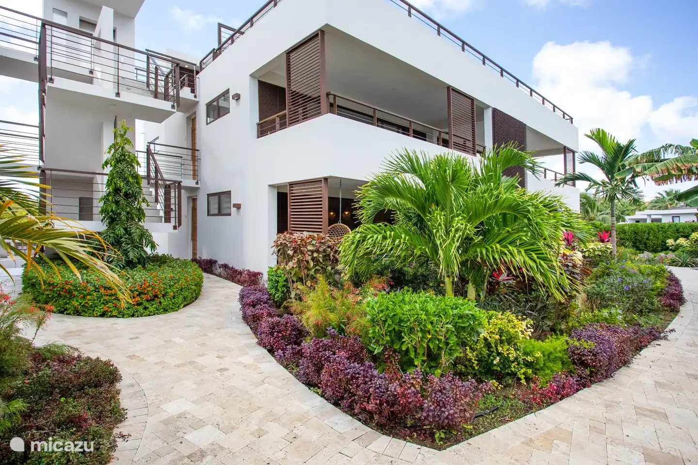 Vooraangezicht van appartement 09, begane grond