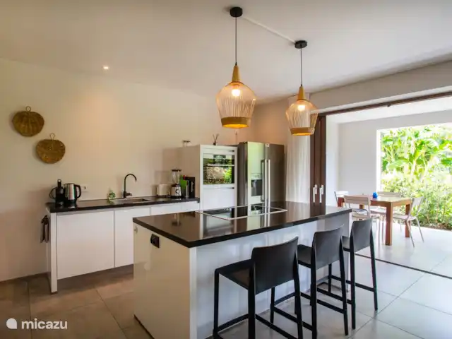 Jan Sofat LUX A09, rez-de-chaussée | Curaçao, Banda Ariba (est), Jan Sofat - appartement Cuisine avec tous les appareils