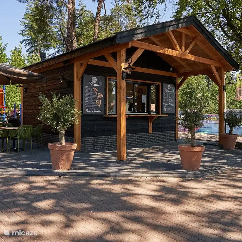 Die Pizzahütte Foresta für leckere Pizzen zum Mitnehmen.