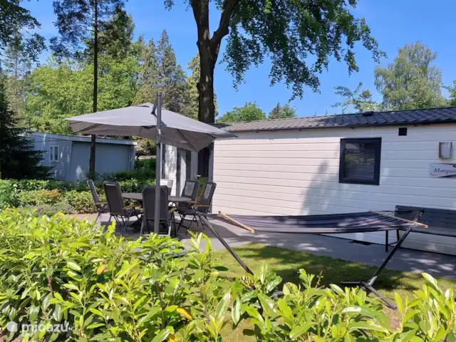 Chalet Veluws Profitez | Pays-Bas, Gueldre, Beekbergen - chalet Envie d'y aller un moment ? Puis détendez-vous dans le hamac. Il est facile à installer et à déplacer.