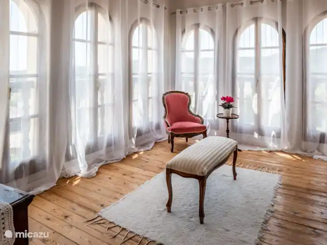 villa huren in Spanje, Costa Brava, Calonge – Mas Toi hoofdslaapkamer met ensuite badkamer