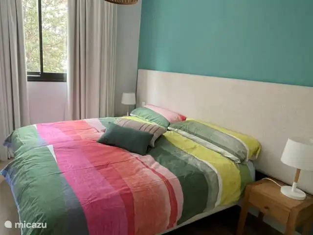 Appartement Mijas-3 chambres | Espagne, Costa del Sol, La Cala de Mijas - appartement Dans la deuxième chambre confortable, vous trouverez une armoire intégrée très spacieuse.