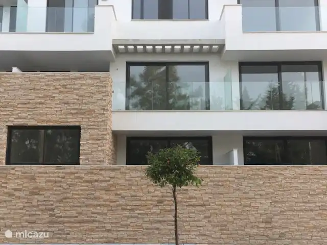 Appartement Mijas-3 chambres | Espagne, Costa del Sol, La Cala de Mijas - appartement Vue de face de l'appartement au 1er étage.