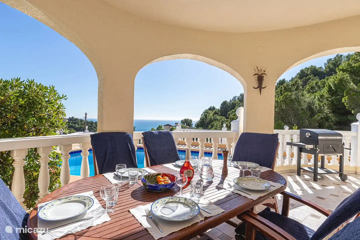 salle à manger à l'extérieur