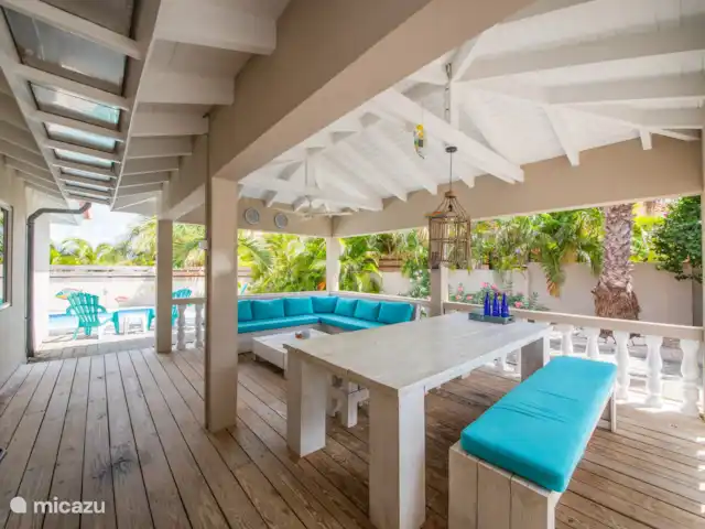 Location de Vacances Curaçao, Banda Ariba (est), Jan Thiel, villa - Villa Kaya Menta Grand canapé de salon