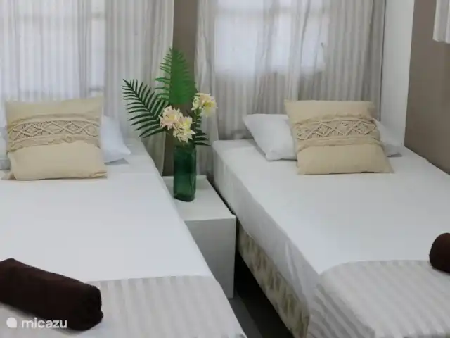 4BlessingsCuracao Marzo | Curaçao, Banda Ariba (est), Cas Grandi - maison mitoyenne
