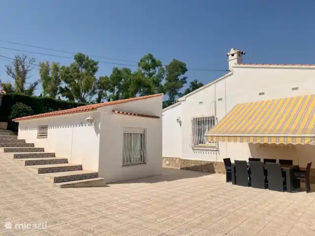 Casa Las Artas huren in Spanje, Costa Blanca, Alfáz del Pi - villa Zijkant woning en guesthouse