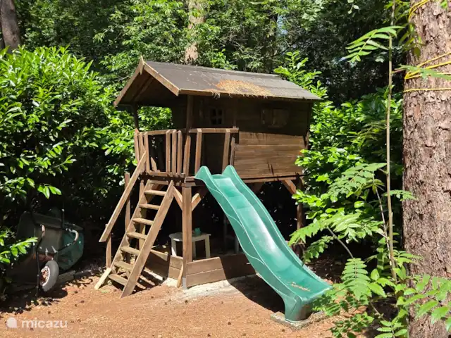 vakantiehuis huren in Nederland, Overijssel, Giethmen – Vakantiehuisje in Giethmen speelhuisje achtertuin